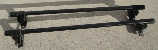 THULE ROOF TOP CROSS BARS / CARGO BARS