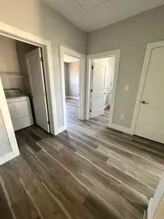 Stunning Brand New Townhouses 2 Bed, 1.5 Bath Parkdale $1950 - Photo 8