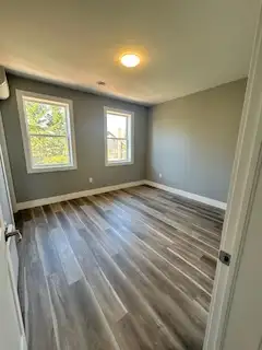 Stunning Brand New Townhouses 2 Bed, 1.5 Bath Parkdale $1950 - Photo 9