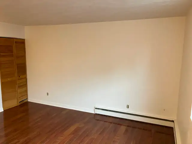 Centretown Bachelor/Studio Apartment for Rent -192 Somerset St W - Photo 10