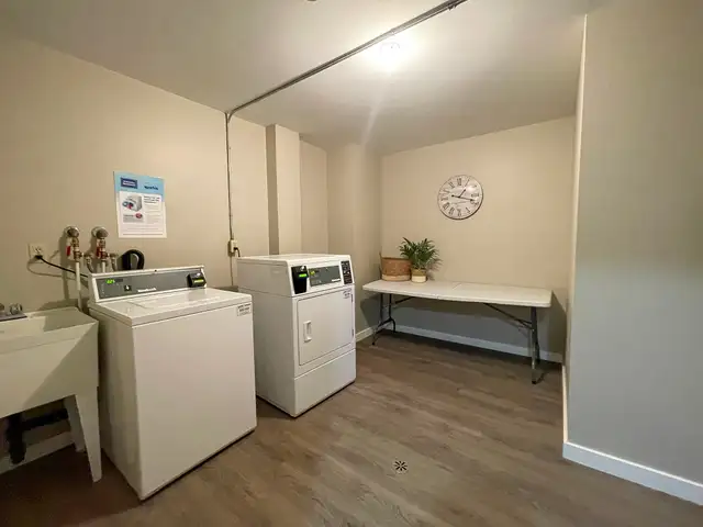 2 Bedroom Yellowstone Apartment in Stettler, Alberta - Photo 12