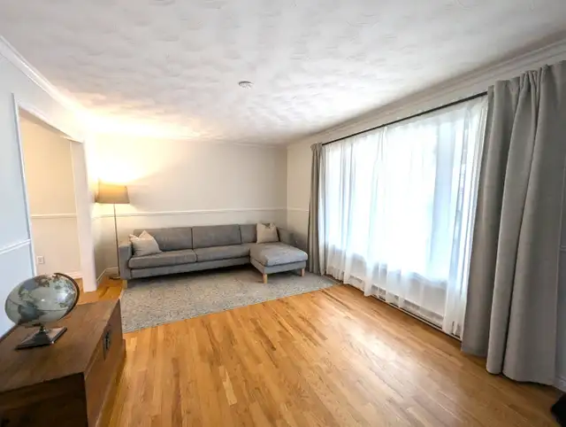 25-041 Fabulous home in Portland Estates - Photo 3