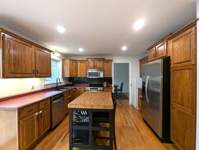 25-041 Fabulous home in Portland Estates - Photo 4