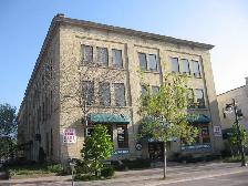 One Bedroom Suite - Heritage Building Must See