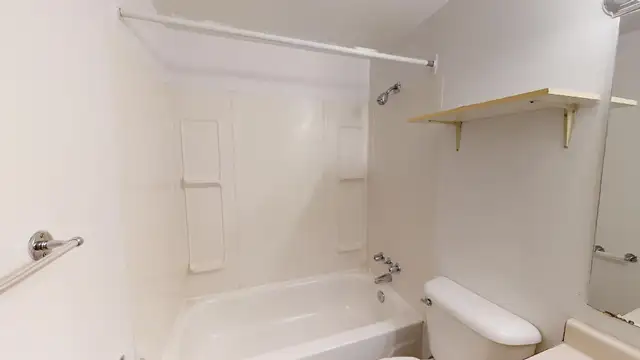 One Bedroom Suite - Heritage Building Must See - Photo 6