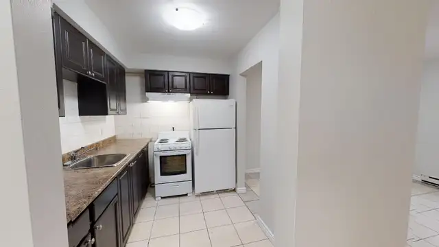 One Bedroom Suite in prime location! - Photo 8