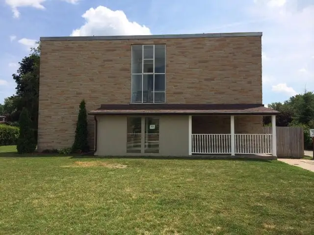 Non-Smoking 1-Bedroom Available in Woodstock - Photo 2