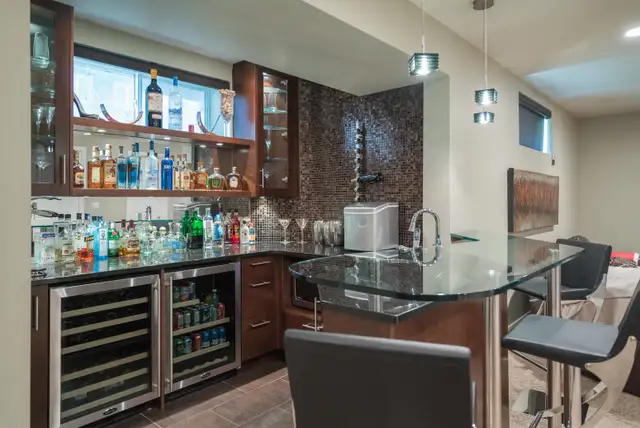 Beautiful 3 Bedroom Home - 77 Mardena Crescent - Photo 8