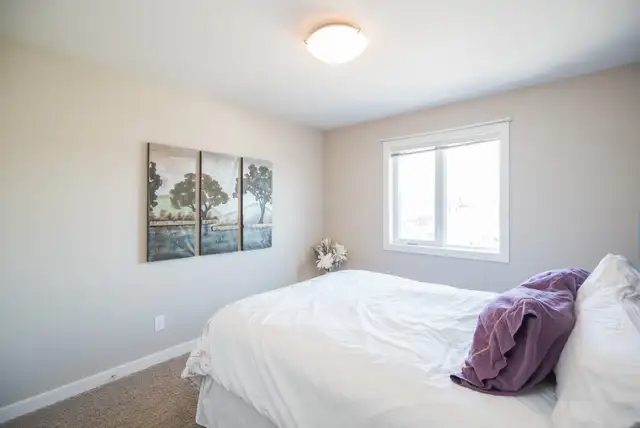 Beautiful 3 Bedroom Home - 77 Mardena Crescent - Photo 12