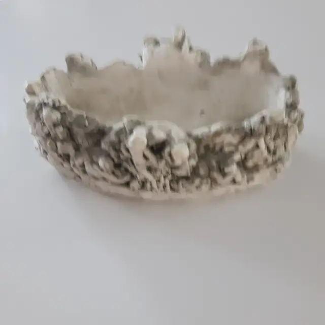 BEAU VASE NEUF DES ANGES BLANC GRIS DE SF IMPORTS INC: $15.00 - Photo 2