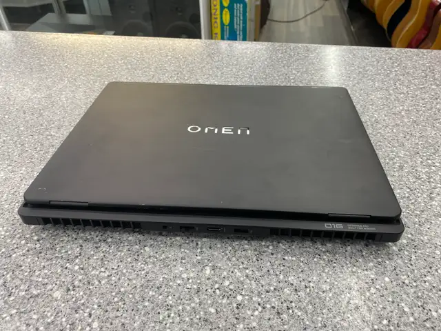 HP Omen Max 16 Gaming Laptop RTX 5090 - Photo 5