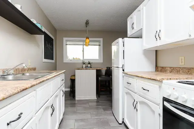 11 – 650 Knighton Rd., Kimberley BC - Photo 2