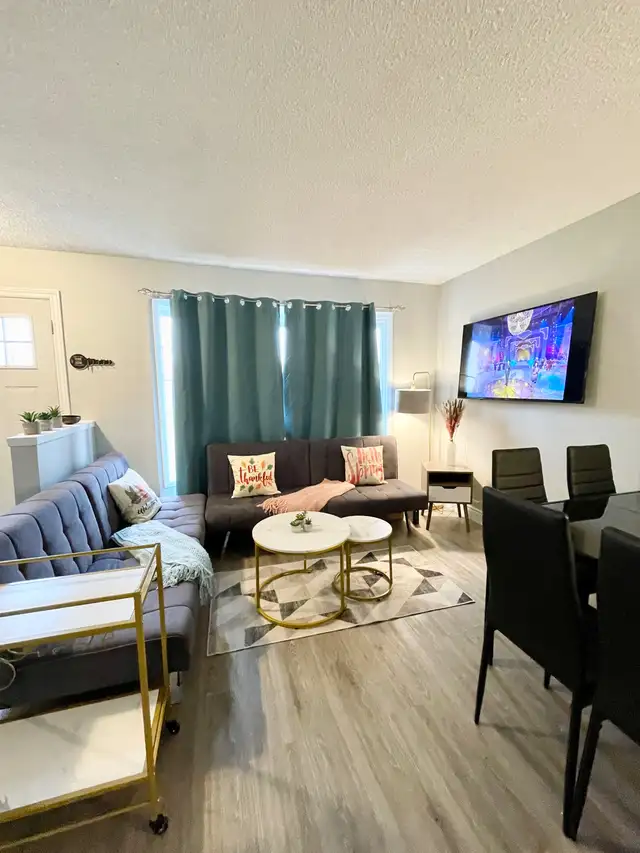 Private bedroom for rent