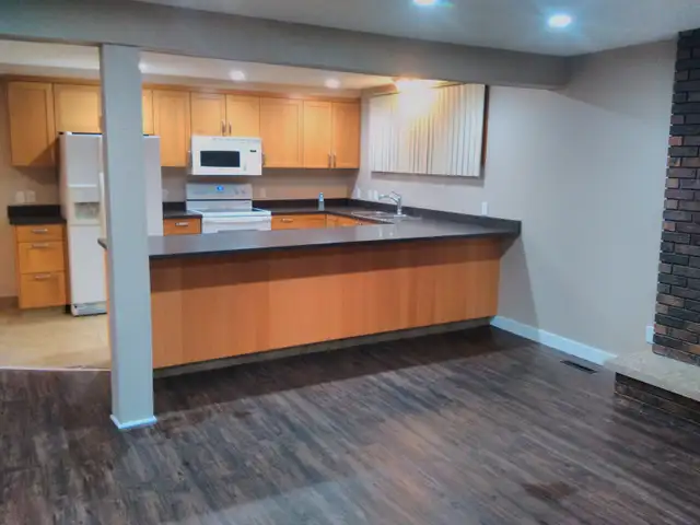 Beautiful Unit for Rent by Bonnie Boon Mall - Photo 8