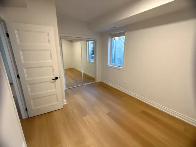 950  SQFT | New 2BED - 2BATH | Steps to St. Clair - Photo 6