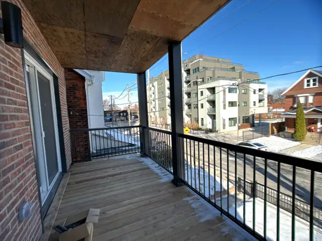 950  SQFT | New 2BED - 2BATH | Steps to St. Clair - Photo 8