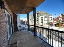 950  SQFT | New 2BED - 2BATH | Steps to St. Clair - Photo 8