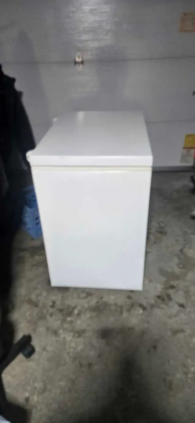 Congelateur vertical 7pi cu Chest freezer - Photo 4