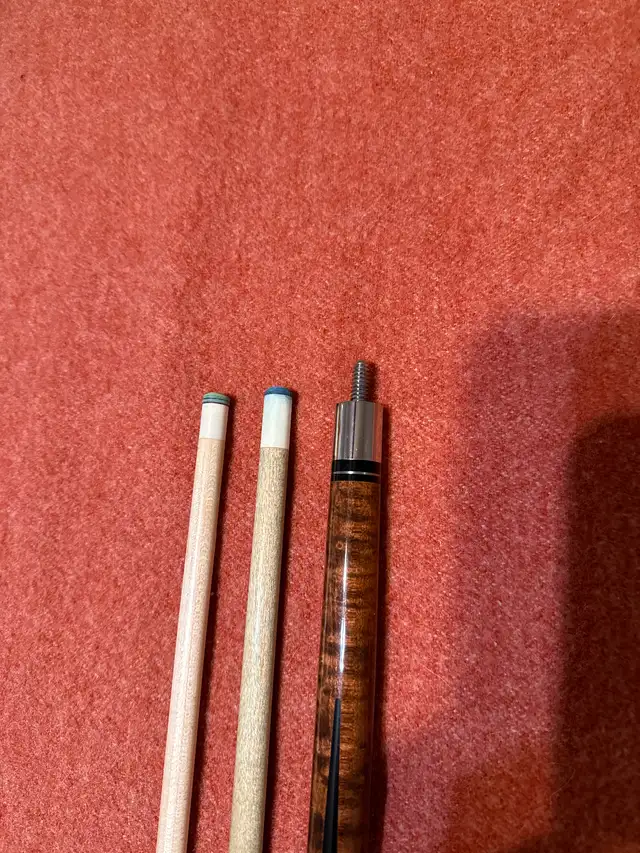 Vintage Falcon pool cue for sale. Ex - Photo 4