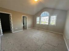 2400 sqft house for rent(3 bdrm, 2 garages, 3bathrm) - Photo 4