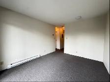 Renovated One Bedroom Apartment for RENT in Vancouver. - Photo 2