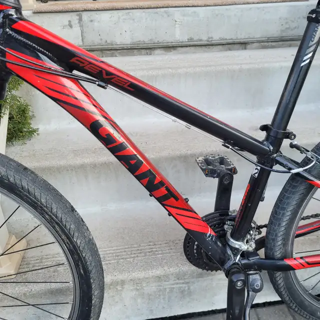 Giant Revel Mountain Bike - Photo 6