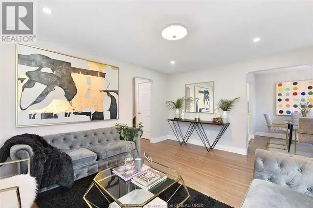 1 bedroom is available - Photo 3