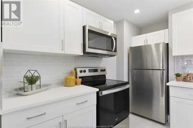 1 bedroom is available - Photo 5