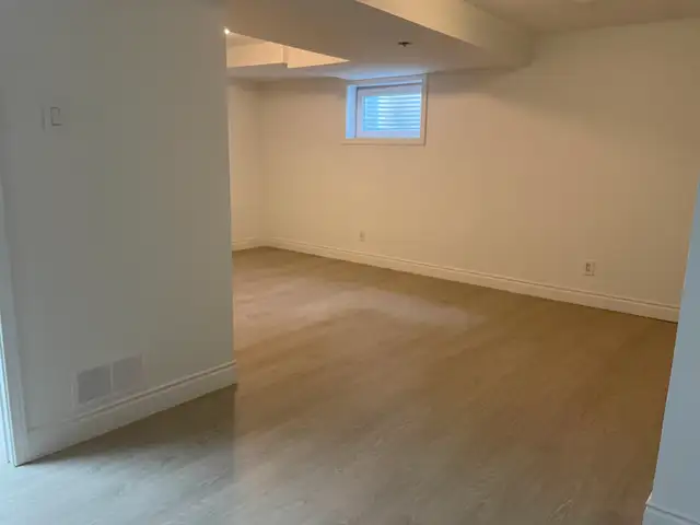 Private Basement Bedroom with Private Bathroom, Guelph, ON - Photo 3