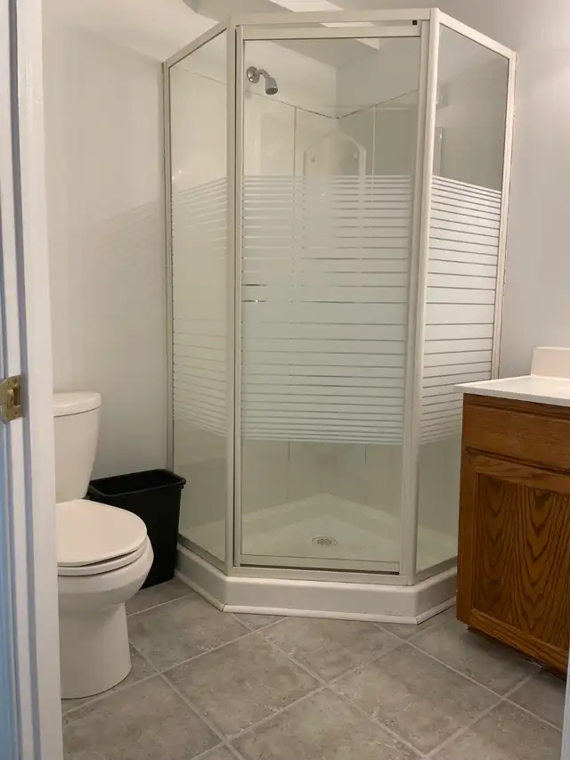 Private Basement Bedroom with Private Bathroom, Guelph, ON - Photo 4