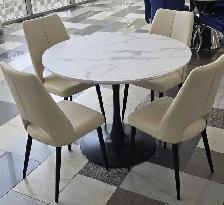 DAINING TABLE SET (BRAND NEW) WITH CHAIRS FIR SALE
