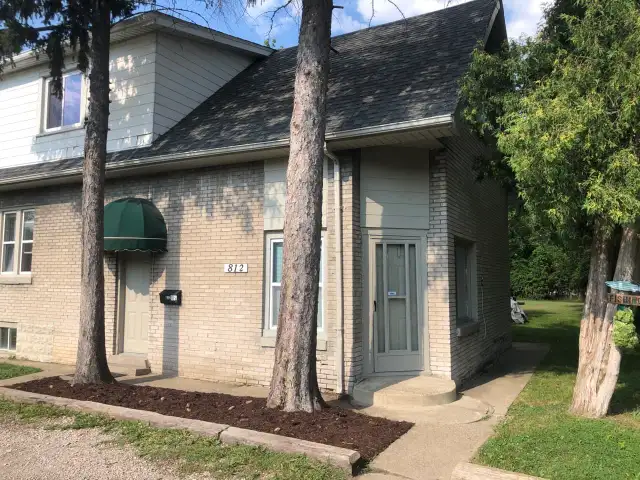 2 bedrooms, spacious $1500 / month Include Utilities - Photo 9