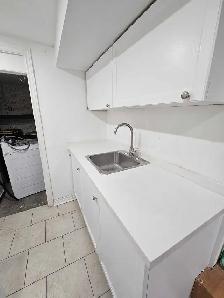 2 bedroom basement in a great neighborhood - Photo 9