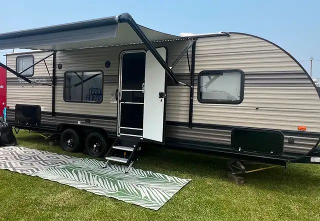 26ft Travel trailer for rent - Photo 3