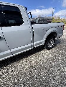 2017 Ford F-150 EXTENDED CAB 4x4 — CERTIFIED — - Photo 5