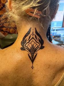 Tattoo artist - Photo 8