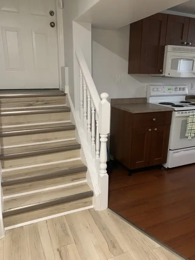 Large room for rent in West Brantford - Photo 3