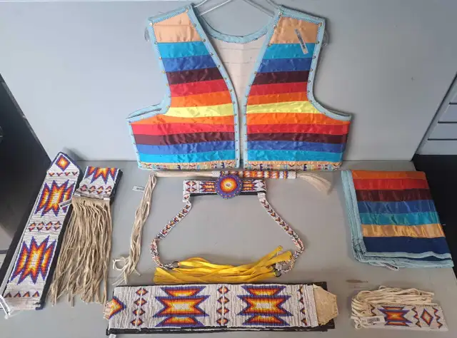 8pc Men's Native Fancey Beadwork (20685251)