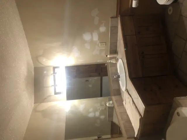Room for rent - Photo 4