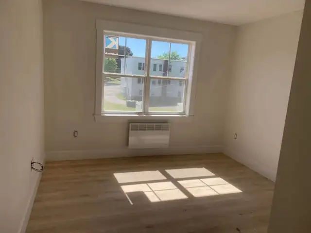 2 Bedrooms Apartment Available in Montague - Photo 2