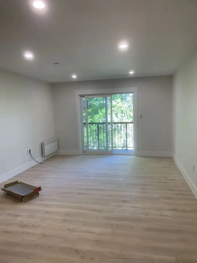 2 Bedrooms Apartment Available in Montague - Photo 4