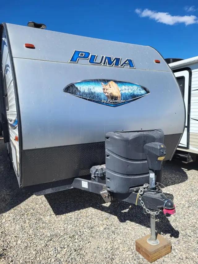 2019 PUMA XLE TRAVEL TRAILER in Excellent condition - Photo 10