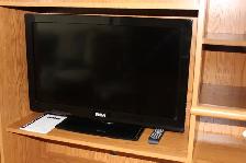 RCA TV with DVD player - Photo 3