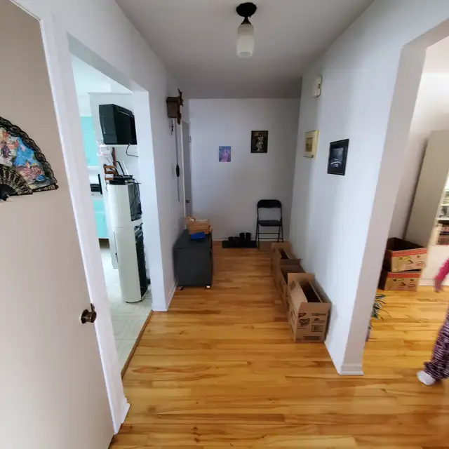 4 1/2 - Photo 6