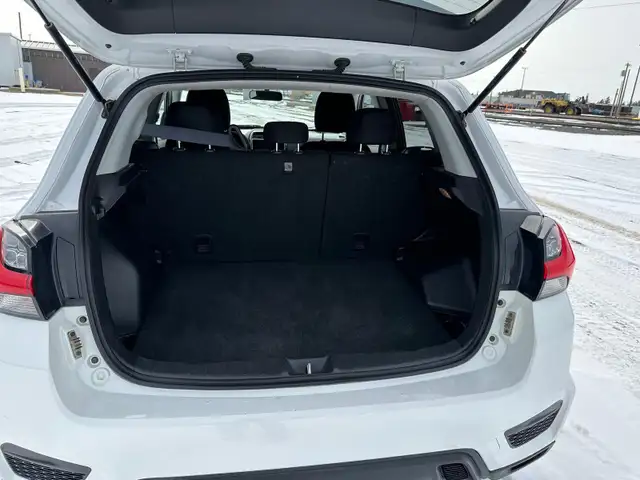 2021 Mitsubishi RVR 2.0L AWD For Sale. - Photo 9