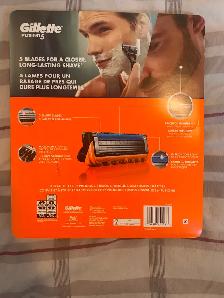 Gillette Fusion 5 / 18 Cartridges (New and Sealed) - Photo 2