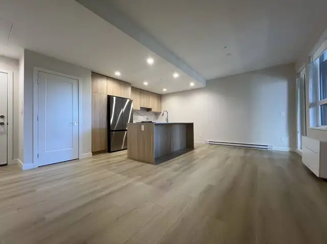 Brand new 2BD2BTH Condo for Rent A/C, Laundry, Parking incl. - Photo 2