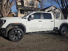 2024 gmc Sierra 3500 HD pro - Photo 4