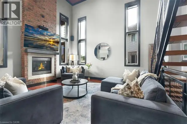 2 rooms for rent in beautiful house on Hamilton mountain/pool - Photo 4