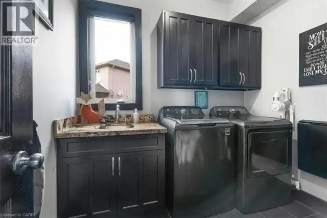 2 rooms for rent in beautiful house on Hamilton mountain/pool - Photo 8